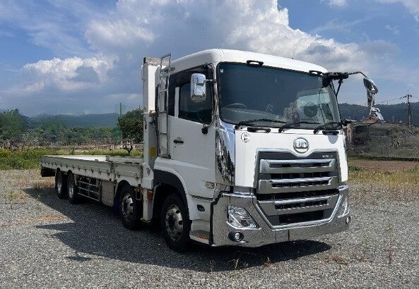 ＵＤトラックス【大型平ボディ】CN-319